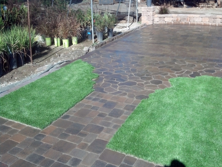 Fake Turf Springville, Utah Paver Patio, Backyard Landscaping